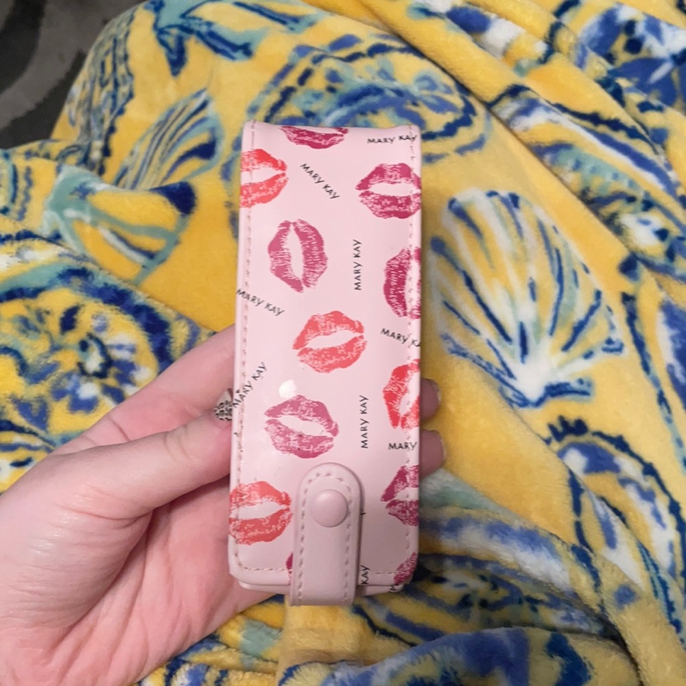 Lipgloss holder
